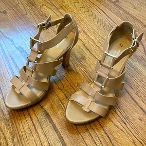 Naturalizer heels. Cork heel. Gold accents. 3.5” heels.